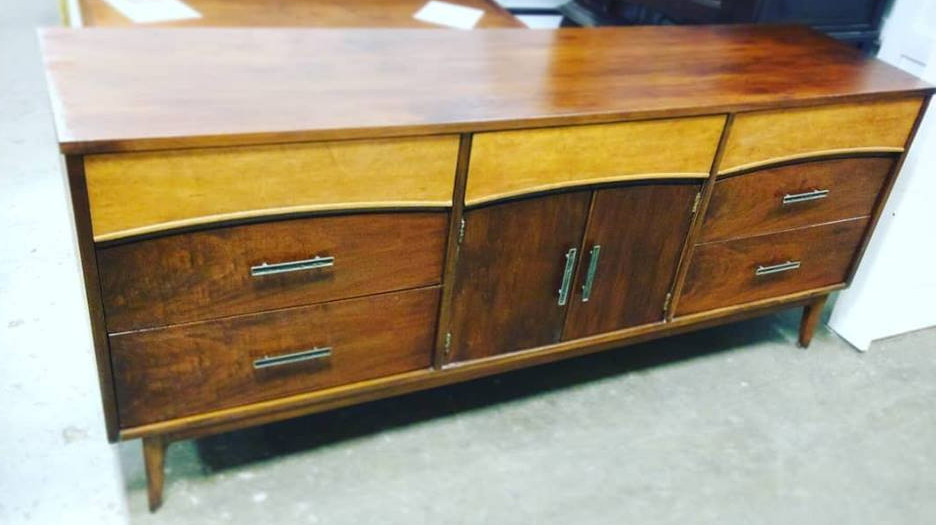 Vintage MCM 9 Drawer