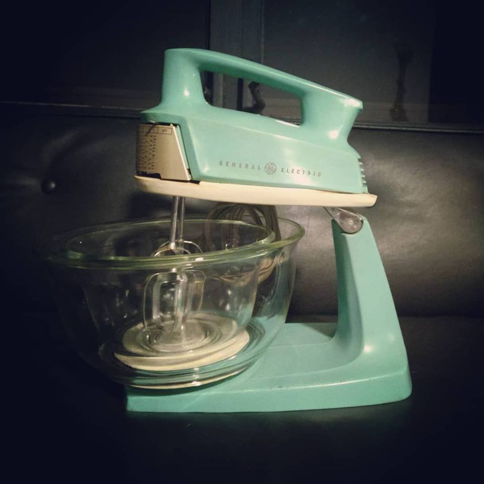 Vintage General Electric Stand Mixer